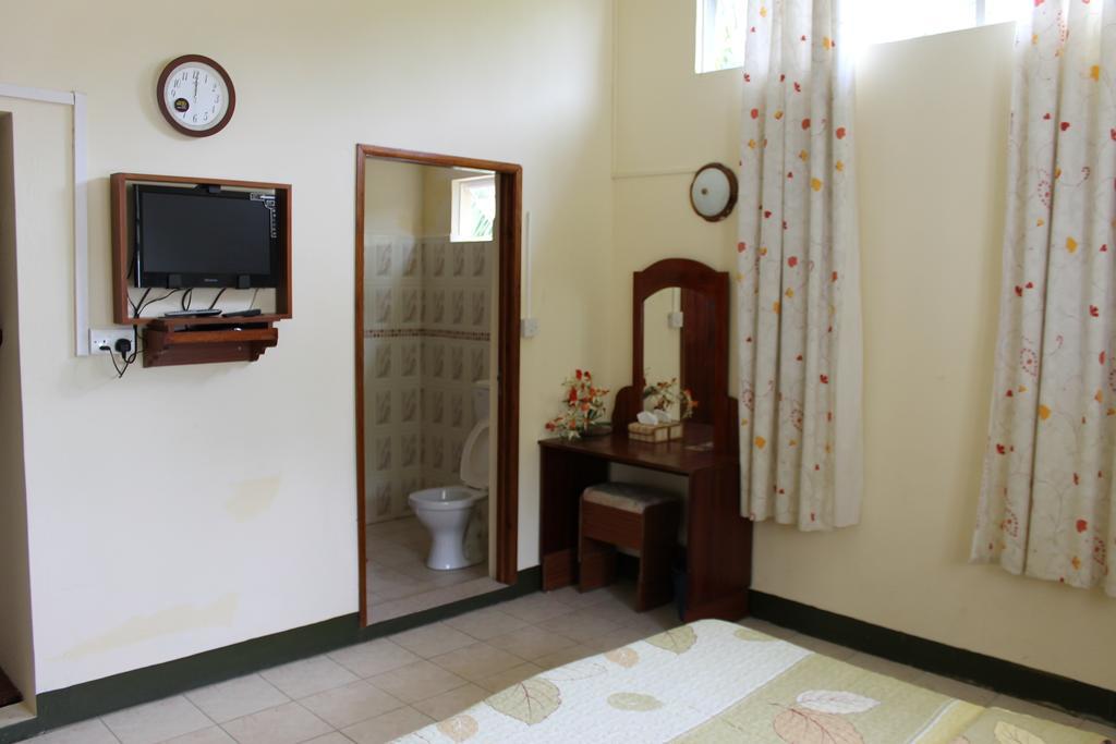 Villa Le Chapo Port Mathurin Room photo